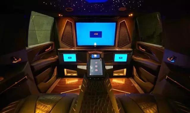 凱迪拉克凱雷德黑金版，一款豪華全尺寸SUV的巔峰之作！