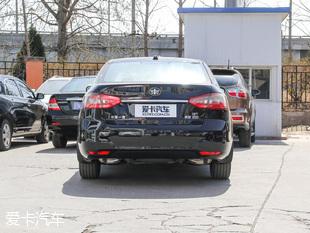 中國品牌轎車誰更強(qiáng) 紅旗H5競品對比