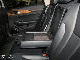 中國品牌轎車誰更強(qiáng) 紅旗H5競品對比