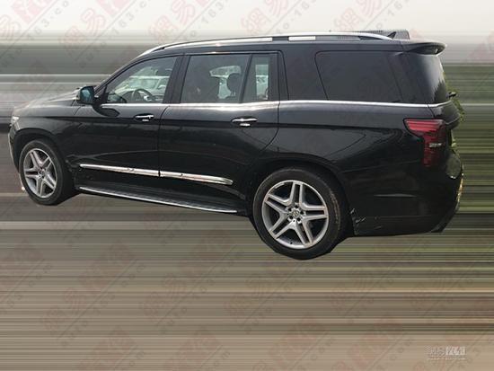 北汽BJ90民用版實(shí)車諜照曝光 搭載4.0T發(fā)動機(jī)