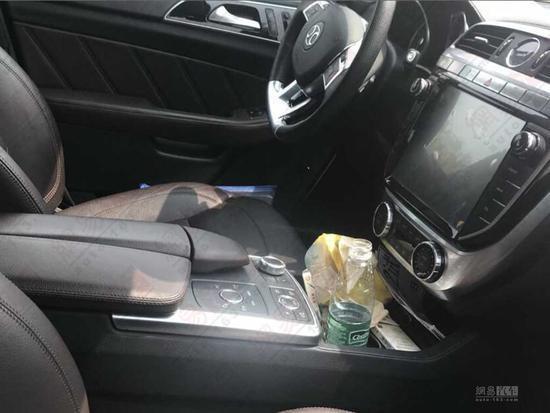 北汽BJ90民用版實(shí)車諜照曝光 搭載4.0T發(fā)動機(jī)