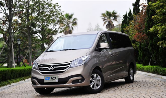 MPV車(chē)型商家兩用之選，福特途睿歐與大通G10誰(shuí)更能勝任？286.png