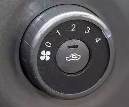 夏季行車的,這樣開空調更好!