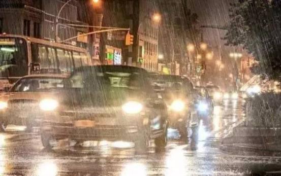 下雨開車注意事項你學到了嗎 雨天用車技巧